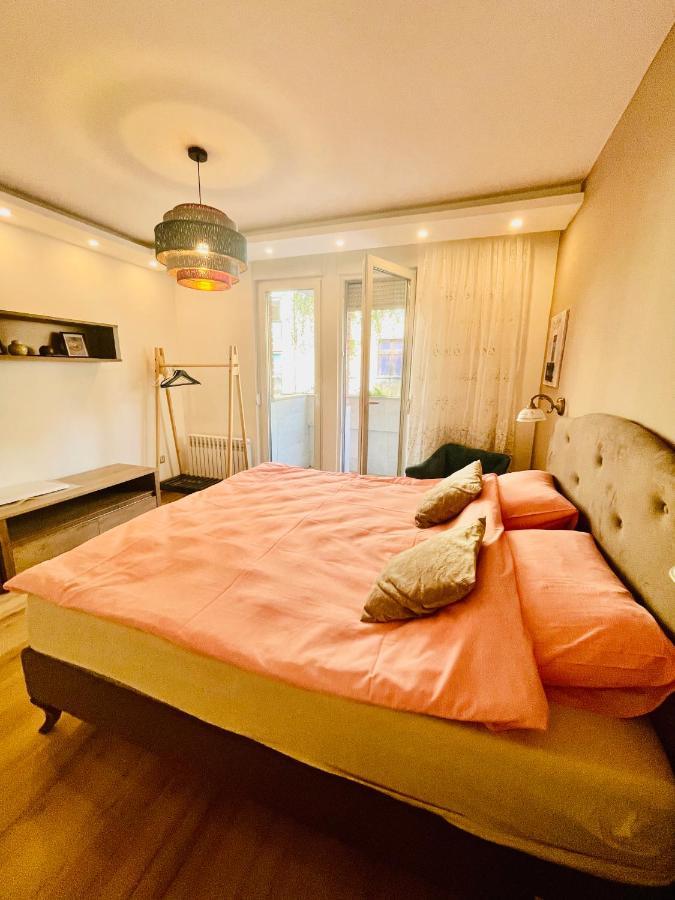 Apartman Centar Sa Sigurnim Parkingom SJJ Exterior photo